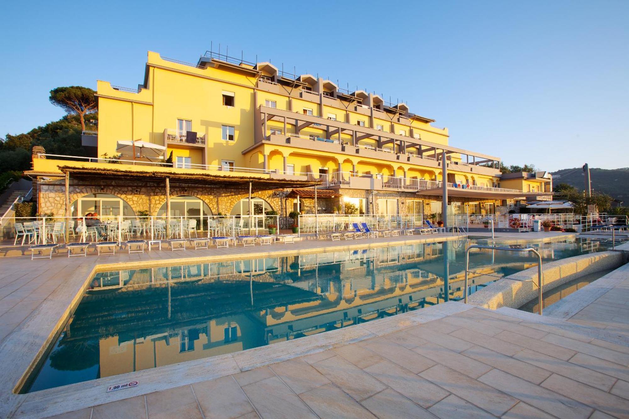 Art Hotel Gran Paradiso Sorrento Exterior foto